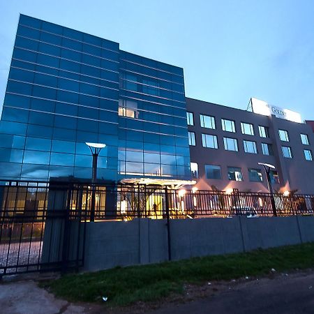 The Golden Plaza Hotel Panchkula Exterior foto